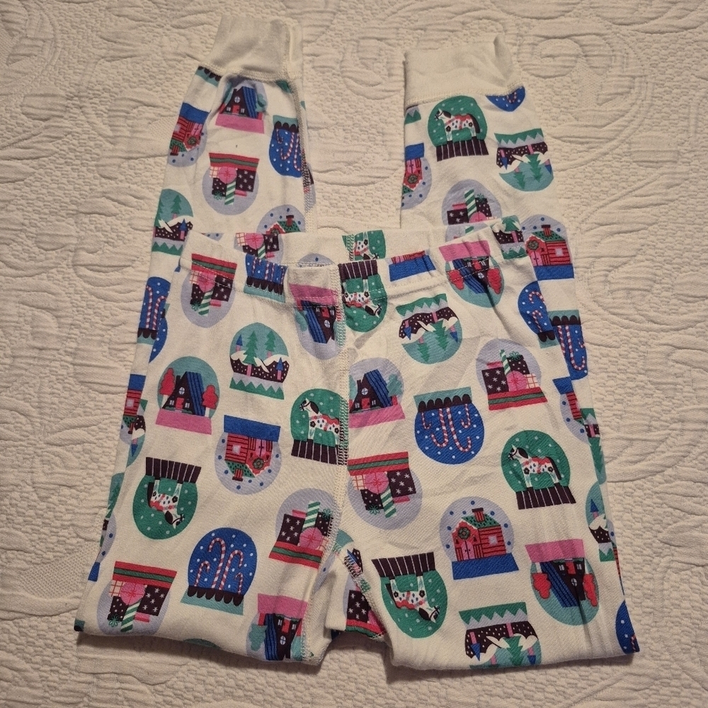 Hanna Andersson pajama girls size 120 or 6-7 holiday pajama print VGUC